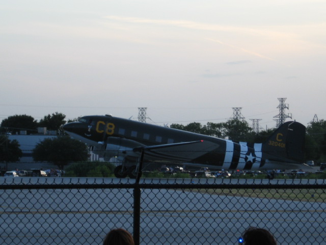 617x456 pixels (82K)